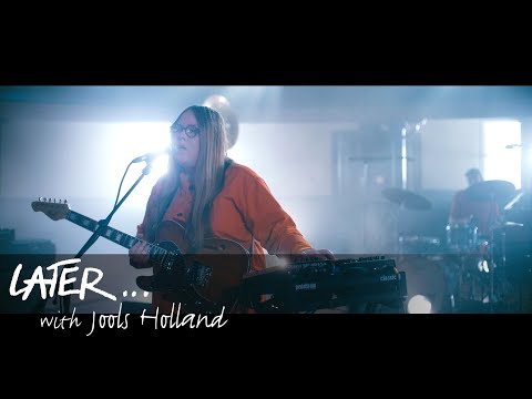 Emma-Jean Thackray – Say Something (Live on Later)