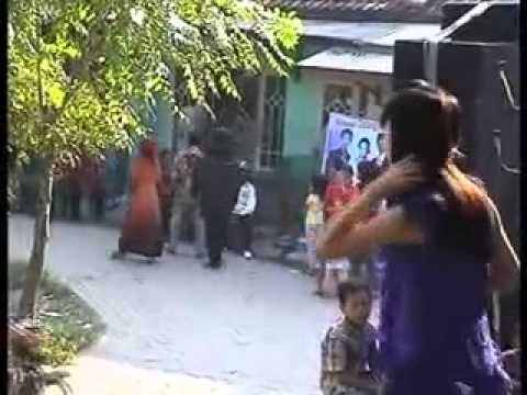 download lagu mp3 mp4 Lagu Koplo Rupiah Mp3, download lagu Lagu Koplo Rupiah Mp3 gratis, unduh video klip Lagu Koplo Rupiah Mp3
