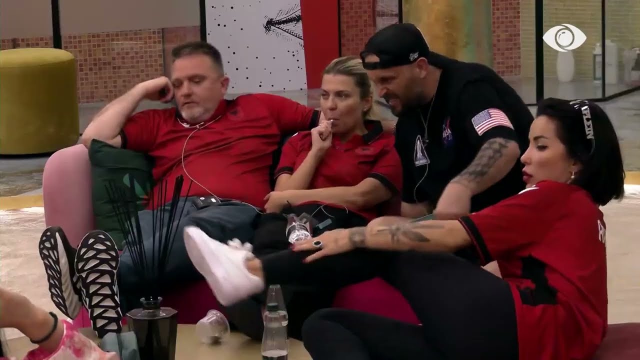 “Ti nëse s’e di që degradon situata, atëhere ik”/ Juli-Romeos: Ty po të pëlqen