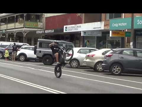 GIMMY - Chomping at the bit (visualiser)