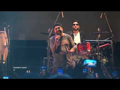 Cruzando El Charco - 33