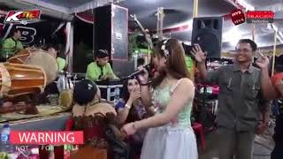 Download lagu Story wa pamer bojo mp3