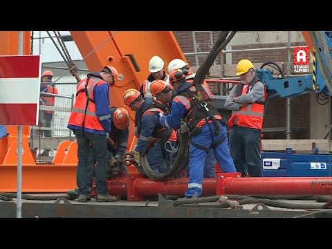 Samenvatting inhijsen brugdek Koningin Julianabrug in Alphen aan den Rijn
