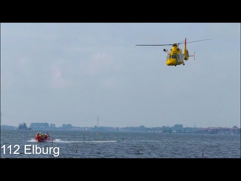 [SAR Heli] KNRM Elburg oefent met hijsen vanaf en naar een SAR helikopter op het Veluwemeer