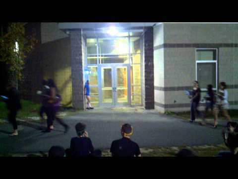 Dan DeSantis trolls the ladies.