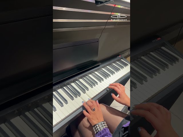 Vídeo relacionado con Roland FP-10 | Piano digital de 88 notas compacto con sonidos de SuperNATURAL