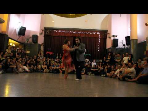  Juana Sepulveda  and  Mariano Frumboli  are  dancing  to  the  tango  "  El Yaguaron  "