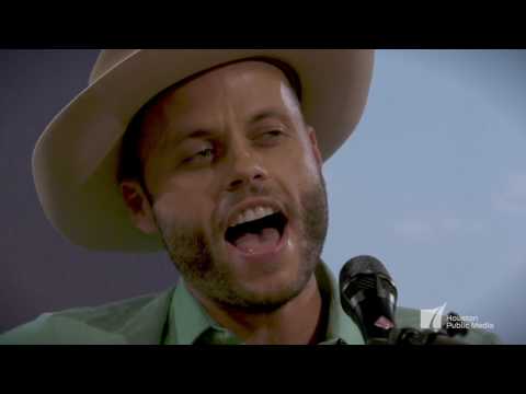 Charley Crockett, "Driving Nails In My Coffin" - Skyline Sessions