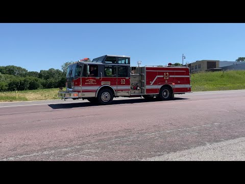 Victoria - Engine 12 & Engine 11 Responding w/MSP
