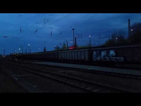 185 650-9 mit Schiebewandzug durch Leipzig-Schönefeld.