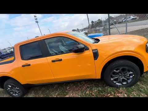 Ford Maverick Orange