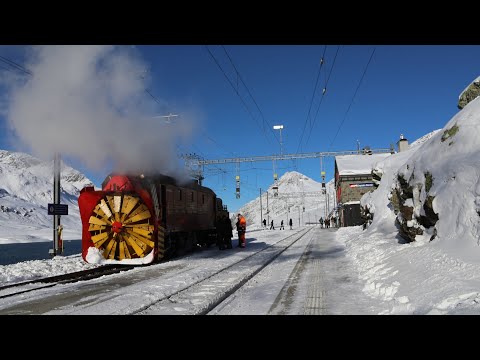 RhB Historic, Dampfschneeschleuder 9213 am Berninapass, EXT mit Ge 4/4 I 605 /TW 46, 22./23.11.2025