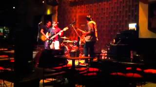 "Stratus" (Billy Cobham) cover: guitar improv