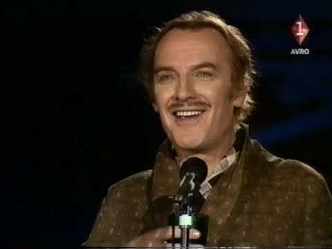 Andermans Veren waarbij cabaretiers als Cox, Jiskefet, Guus Vleugel en Herman Finkers aan bod komen