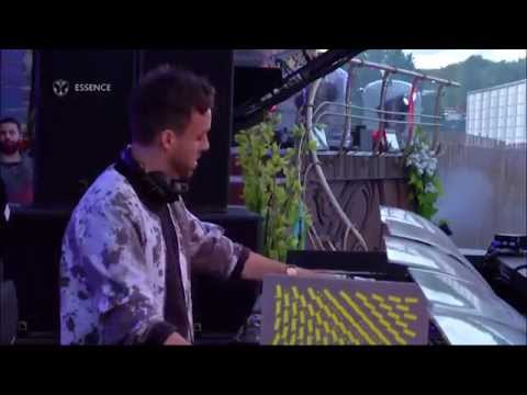 Maceo Plex @ Tomorrowland 2015 @ Cocoon Stage @ Vinyl Only 25/07/2015