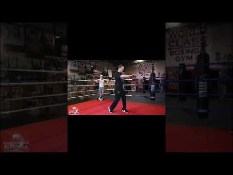 Throwing a jab backwards! The incorrect footwork and correct footwork! #footwork #jab #boxing
