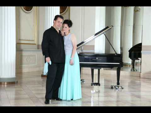 Genova & Dimitrov - Pantcho Vladigerov - "Grande Ronde" from Bulgarian Dances op.23