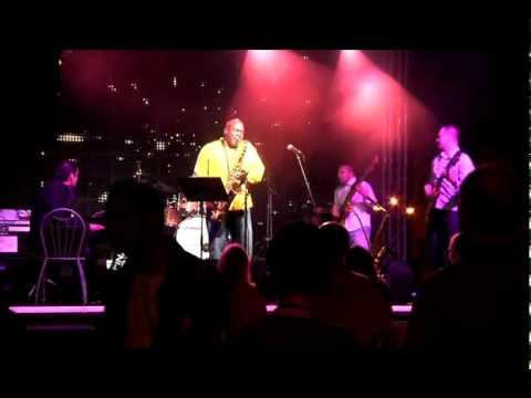 Gary Bias( Earth wind and Fire saxophonist) feat Finally 2011