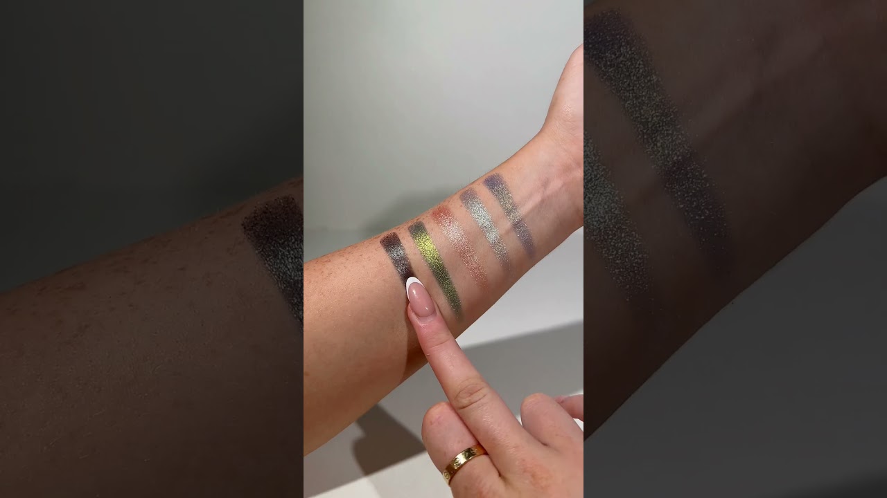 By BEAUTY BAY - Botanical 20 Colour Palette