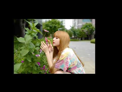 LISA MANOBAN, THE ACTUAL LIVING DOLL !! BLACKPINK LISA IG UPDATE 180902