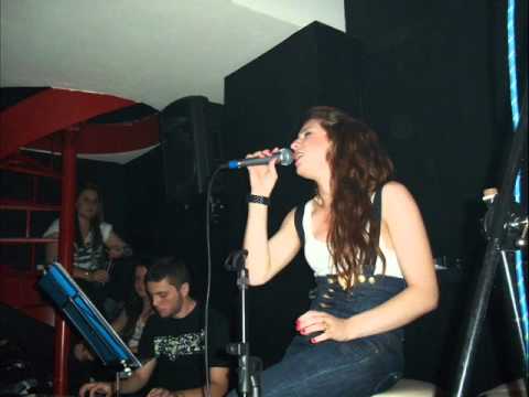 Antigoni, Eirini kai Apostolis Psychramis Live @ TAΞΙΔΙ BAR, Γκαζι