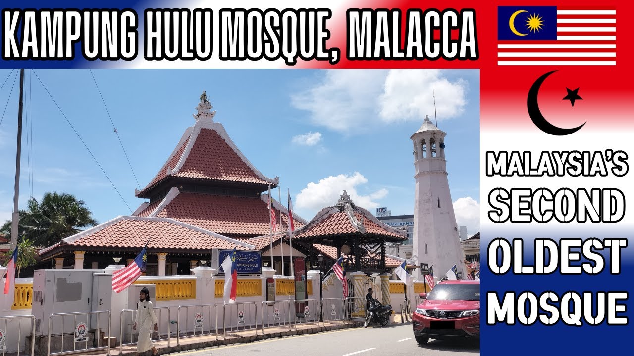 Discover Kampung Hulu Mosque, a historic landmark built in the 18th century!