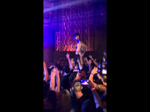 MGK Crowd surfing