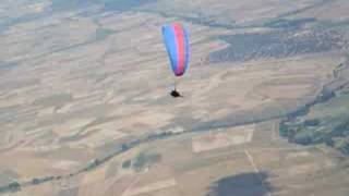 preview picture of video 'Paragliding in a thermal on the way to 10000 feet asl'
