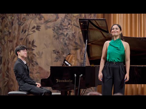Anita Monserrat sings 'Ascolta! Se Romeo t’uccise un figlio' from Bellini's I Capuleti ed i Montecchi Thumbnail