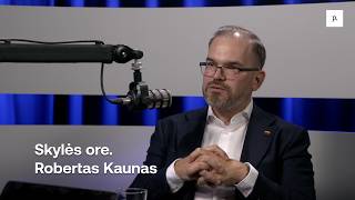 Skylės ore. Robertas Kaunas