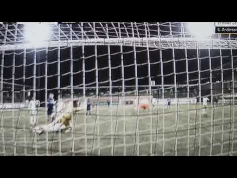 Wer macht das Tor natürlich Törles Knöll!!