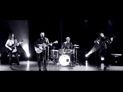 Dewald Gouws - Chain Breaker