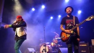 El Drogas en Valladolid - Todos mirando