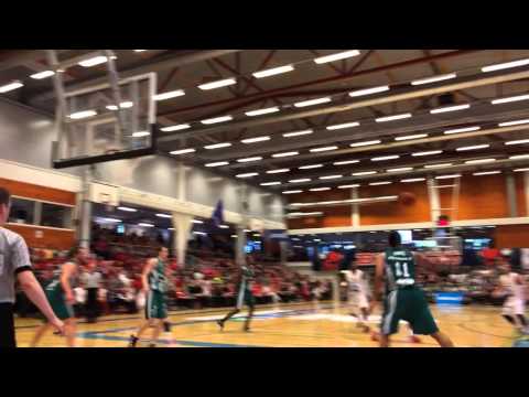 Martin Zeno vie kolmosella Bisonsin 50-39-johtoon