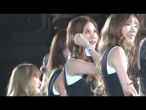 KCON 08102014 SNSD Mr  Mr , Intro, Hoot, Genie, Talk 1 Seohyun focus