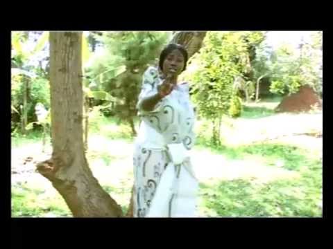 Nebazanga Yesu (Video) - Betty Muwanguzi - Ugandan Music