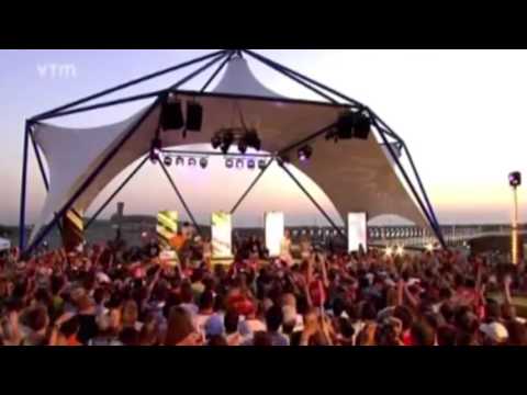 Kaye Styles Feat Johnny Logan - Hold Me Now (Live bij 10 om te zien)