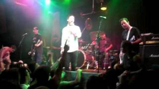 Bouncing Souls - Here we Go &amp; Hopeless Romantic - Live Hangar 110 - São Paulo - Brasil