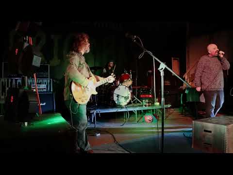 Eight Armed Killer - "Deadbeat" (live)