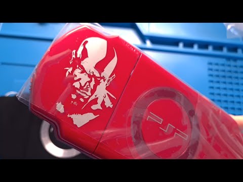 This PSP was completely scratched, so I turned it into "God of War edition"