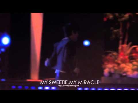 140927 Foodbank Sharing concert - Kyuhyun leaving stage :)