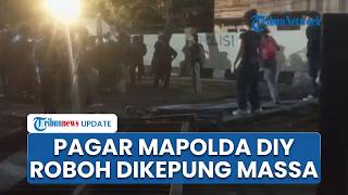 Ricuh! Pagar Mapolda DIY Ambruk Digeruduk Massa saat Protes Penganiayaan Brimob Tewaskan Siswa Tual