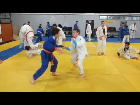 Judo club elharrach poussin zian vs salim 12/03/16