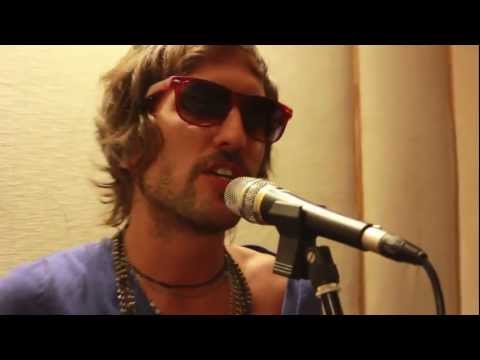 GONZALO YAÑEZ - SER INDIO (SINGLE NUEVO DISCO "CARETA") (VIDEO NO OFICIAL)