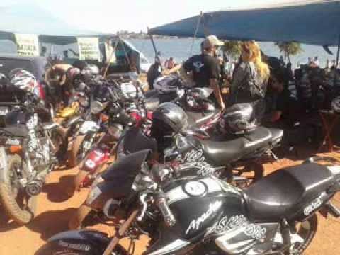 DESKOLADOS CUNRTINDO UM MOMENTO NO LAGO PARANOÁ