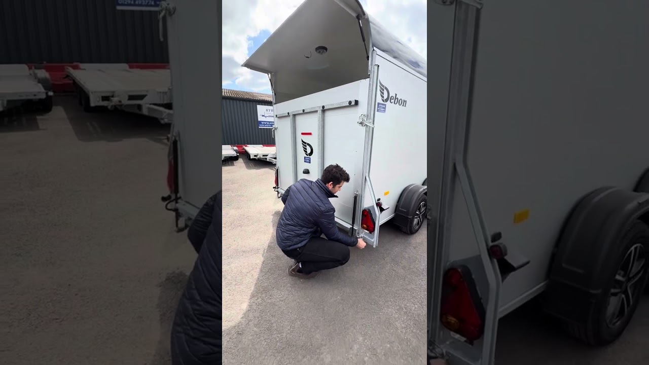 Debon C700 Box Trailers