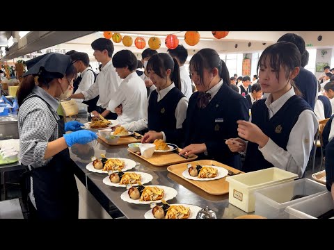 LET HIM COOK! Tasty Japanese High School Lunch!