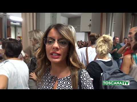 2018-09-06 PRATO - SCUOLA, IN CENTINAIA AL BUZZI PER CATTEDRA VACANTE