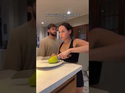 Never tell an angry woman to relax 🤬