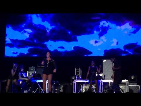 [150505] Demi World Tour in Cambodia - Two Pieces